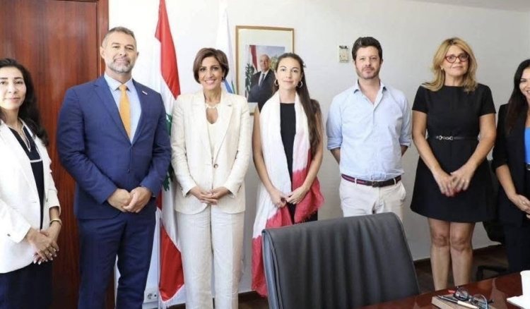 الزين عرضت مع وفد فرنسي التحديات البيئية في لبنان