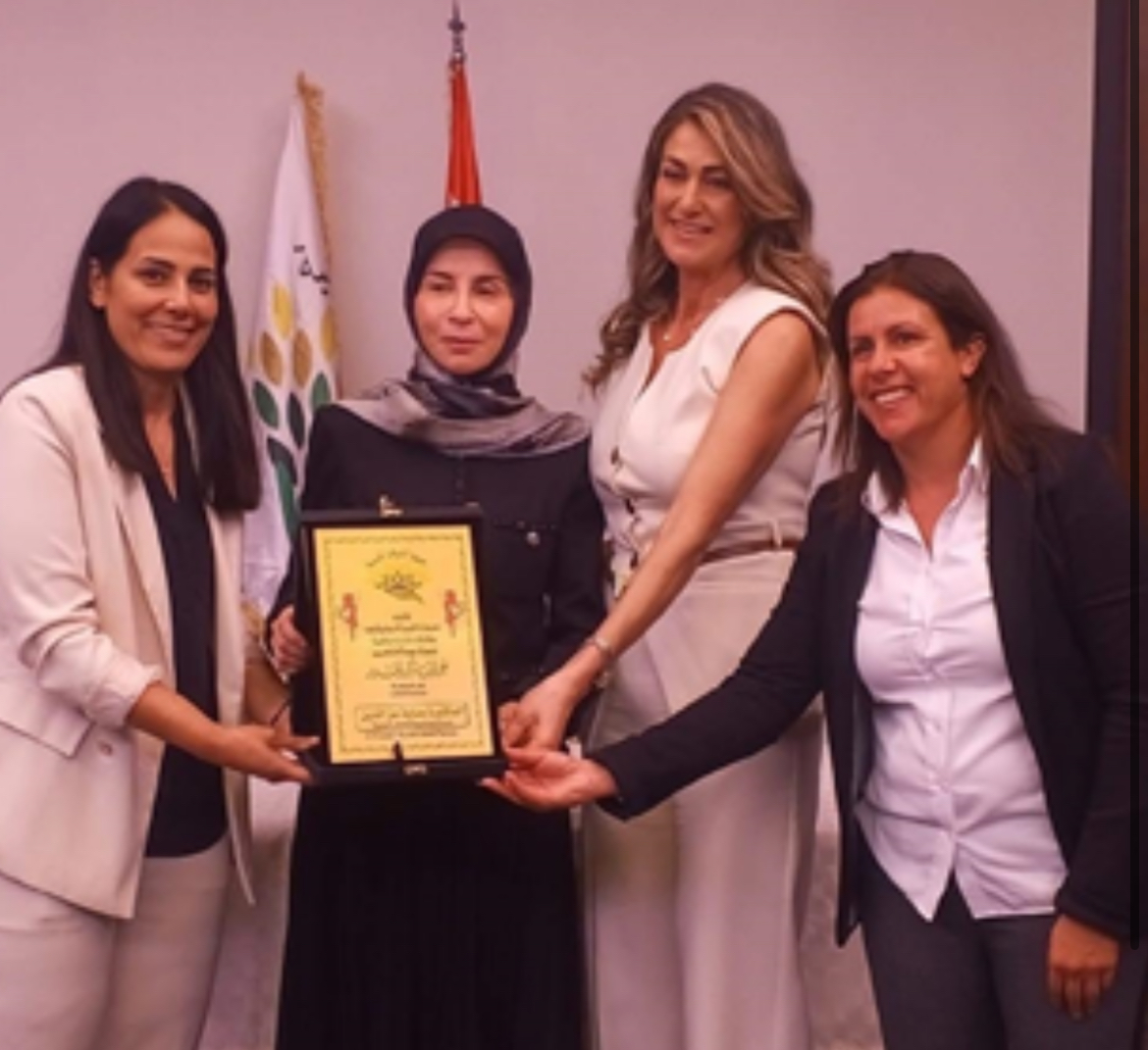 عناية عزالدين: لا مفر من الحوار والتسويات لحماية لبنان… وتمكين النساء شرط للاستقلالية والمبادرة