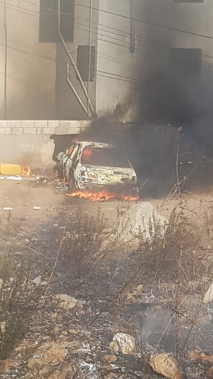 بالفيديو - إصابات في استهداف  سيارة في منطقة زاروط – الجيّة
