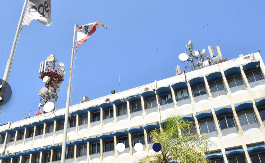 البنية التحتية من خدمة الناس إلى خدمة الامتيازات<br />
Holcom عقود بلا قانون... شبكة على حساب الدولة