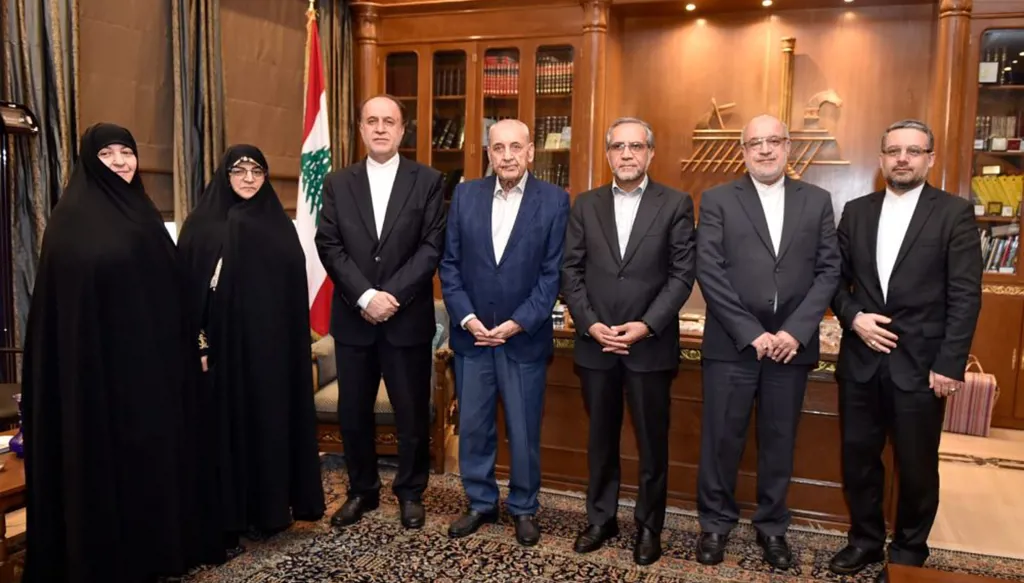 دعم الجيش ومؤتمر الإعمار في جولة لودريان... الحكم والحكومة: القطار انطلق ولا عودة للوراء
