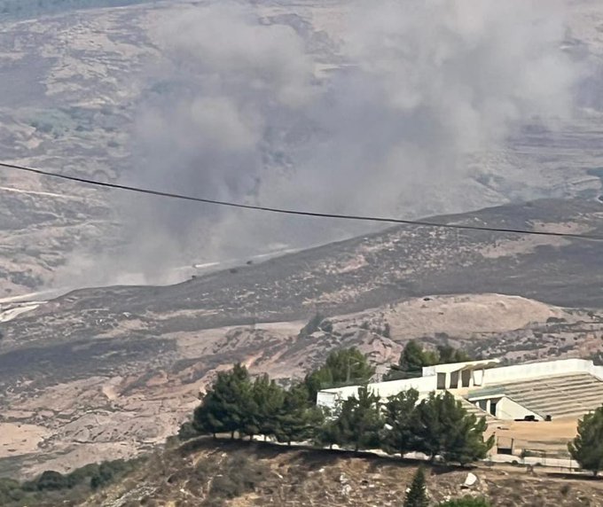 الجيش اللبناني فجر ذخائر غير منفجرة من مخلفات الحرب في حقل القليعة