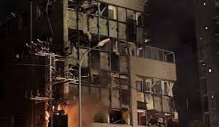 مفاوضات «هوكشتاين» تحت النار: تل أبيب مقابل بيروت<br />
إنجاز صياغة معدلة للرد اللبناني واقتراح فريق مصري أو أردني للمشاركة بالمراقبة