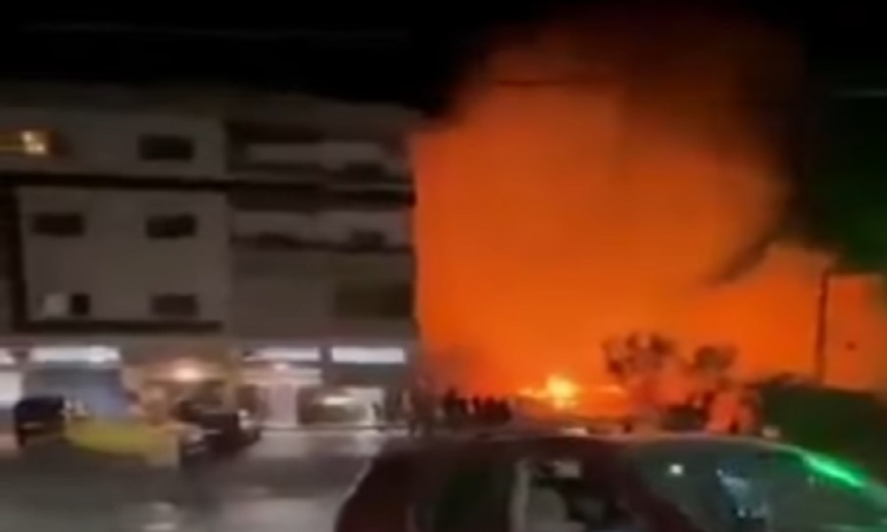 اندلاع حريق كبير قرب دوار كفرجوز