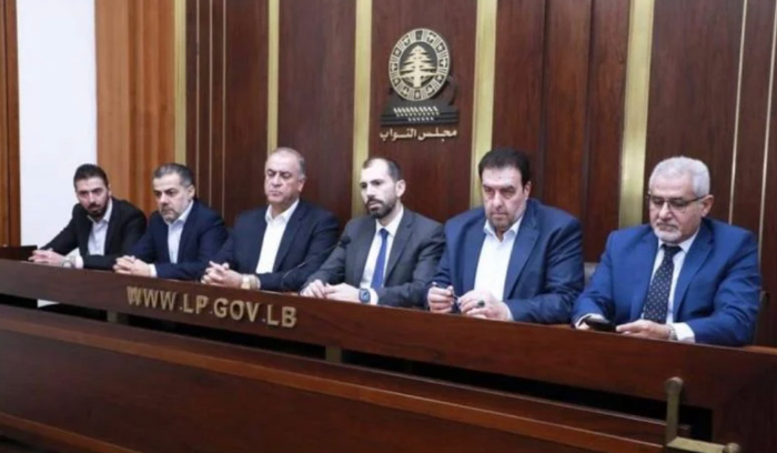 ماذا يخبّئ بري لجلسة التمديد لقائد الجيش؟<br />
توافق مع 