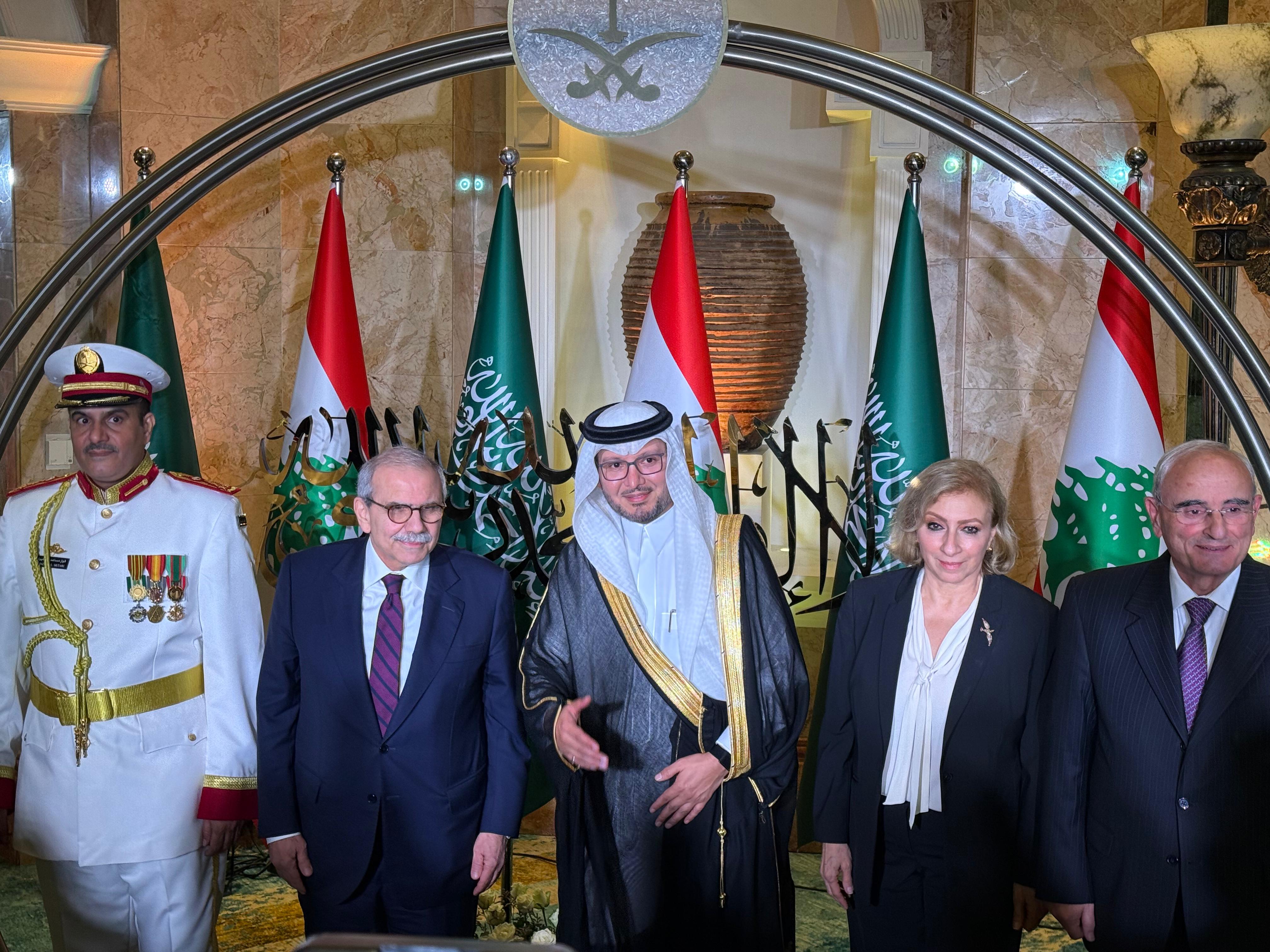 السفير بخاري في اليوم الوطني الـ95 للمملكة: نتمسّك بدعم سيادة لبنان وحلّ الدولتين طريق السلام