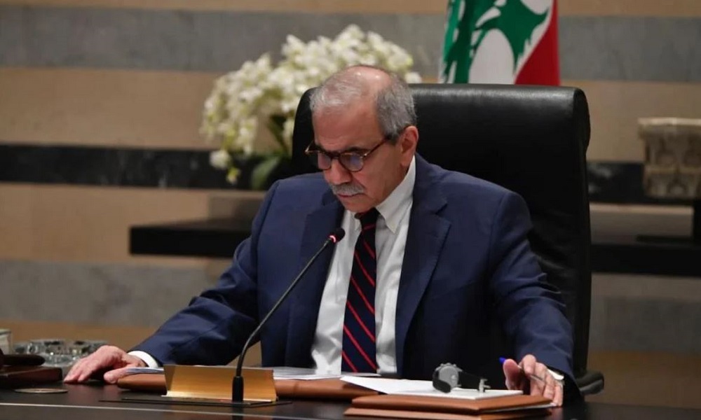 سلام: طلبت توقيف الفاعلين في إضاءة صخرة الروشة وإحالتهم إلى التحقيق لانتهاكهم منطق الدولة