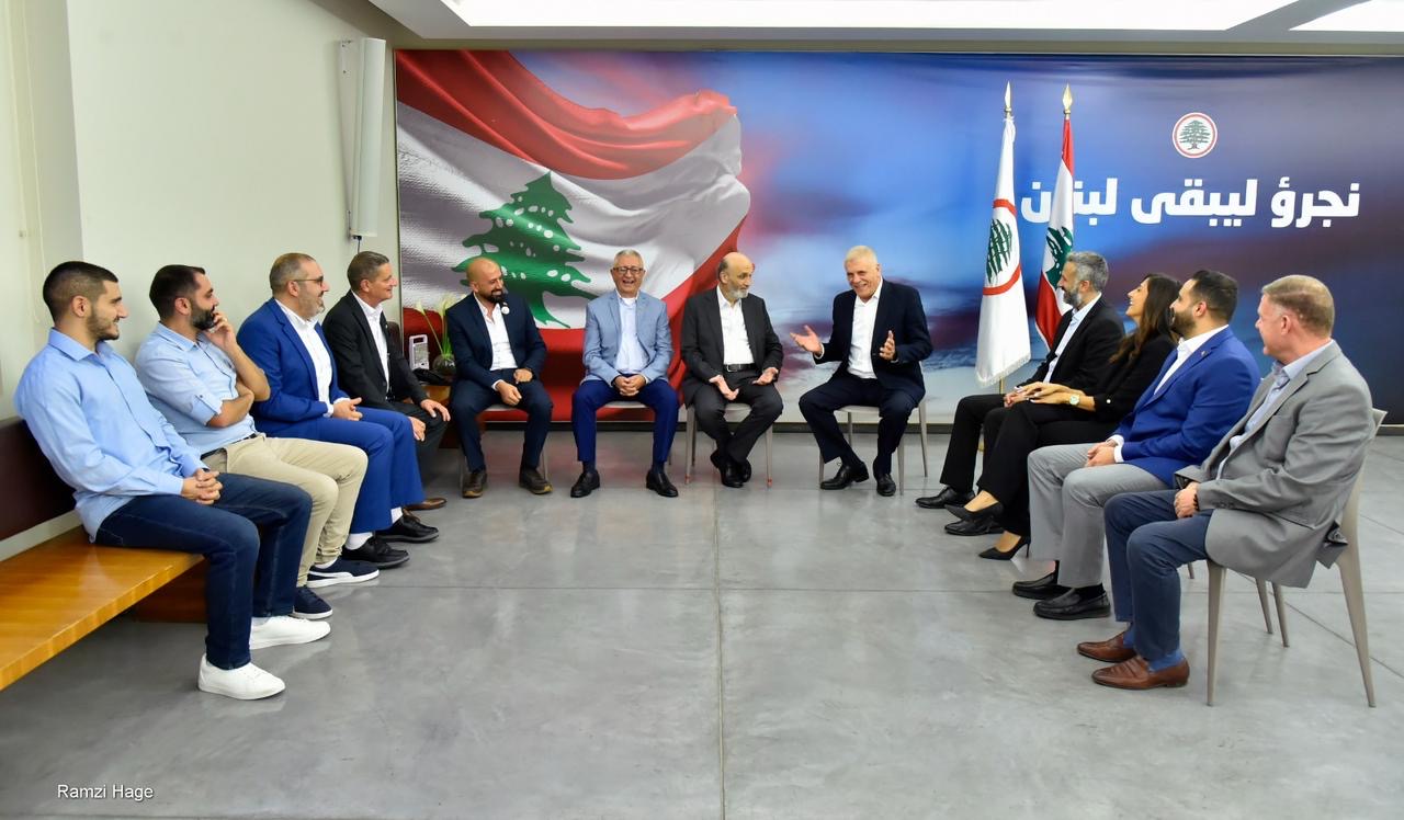جعجع بحث مع مجلس بلدية عين إبل  شؤون بلدتهم والتطورات العامة