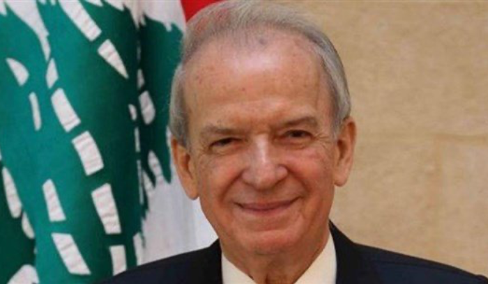 مروان حمادة بنفي: كل الاحترام لكل شهداء لبنان