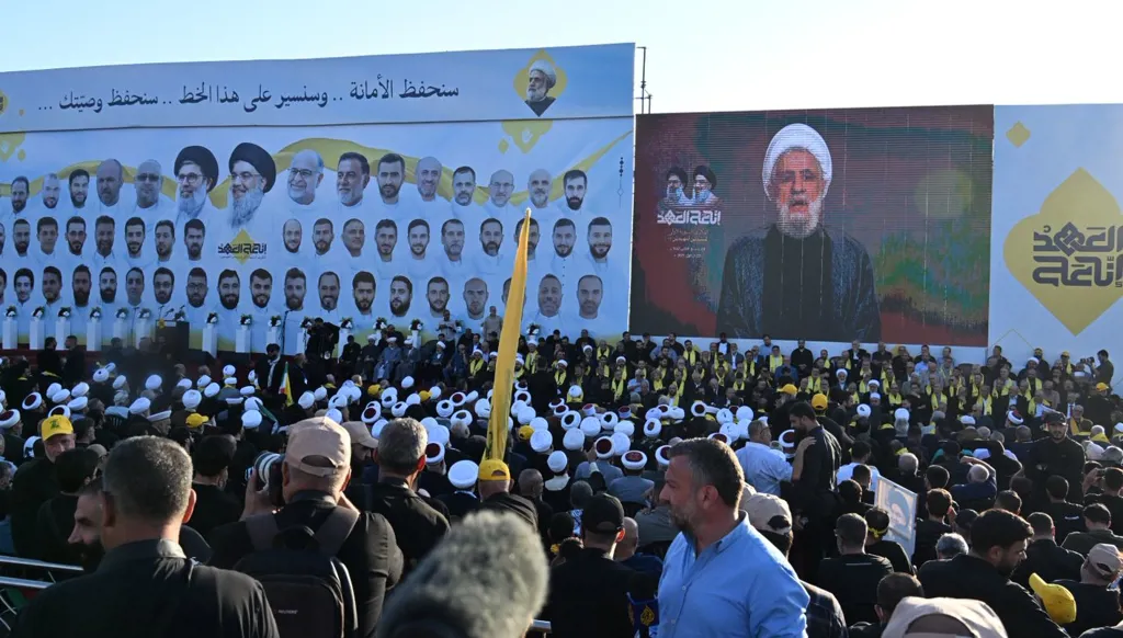 مهلة أميركية للبنان وتلويح إسرائيلي بالحرب... 