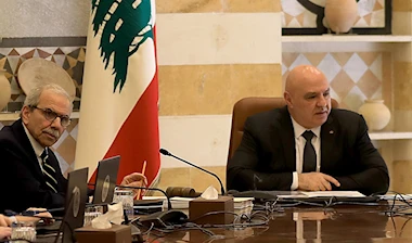 عون يردّ على حملة سلام: وسام وحصانة لقائد الجيش