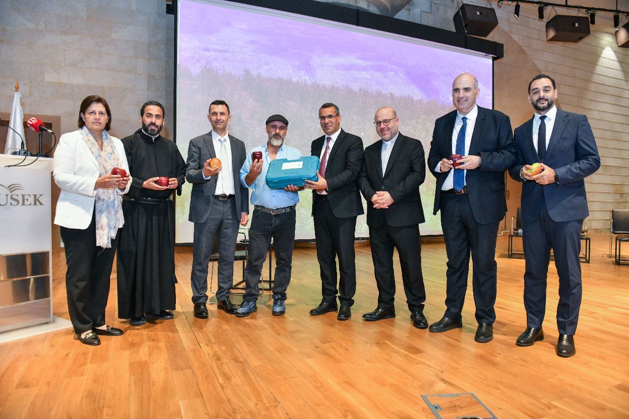 مؤتمر وطني للتفاح اللبناني في جامعة الروح القدس – الكسليك