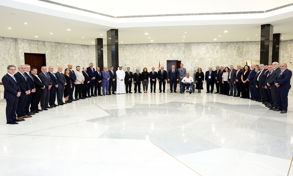 عون لوفد من أطباء الأسنان: وجودكم دليل على ثقة العالم بلبنان