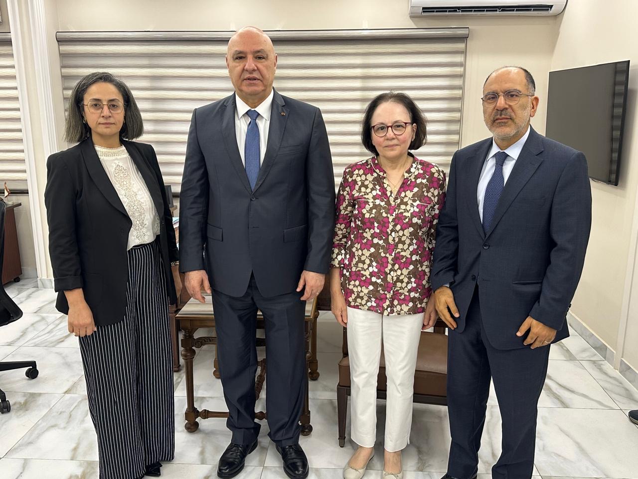 رئيس الجمهورية  يبدأ جولة على الهيئات الرقابية ويستهلها بزيارة مجلس الخدمة المدنية