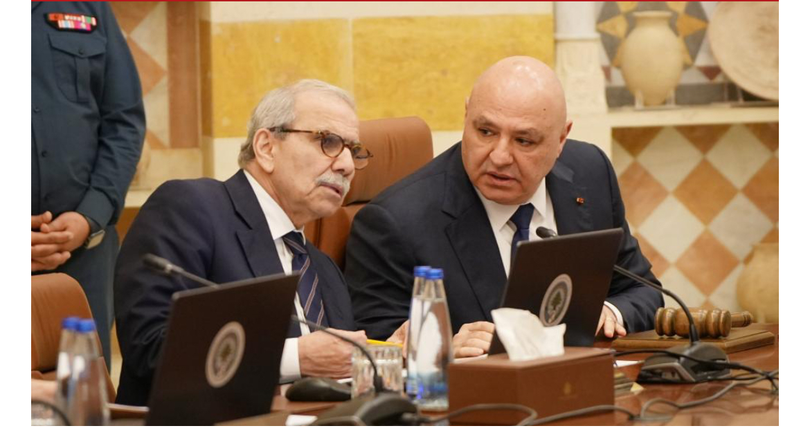الجيش يفجّر أنفاق 