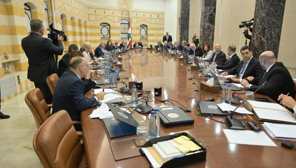 هيكل بالصور والخرائط والأرقام: هذا ما أنجزناه<br />
تنسيق عون - سلام سحب الفتيل وأنصف الدولة