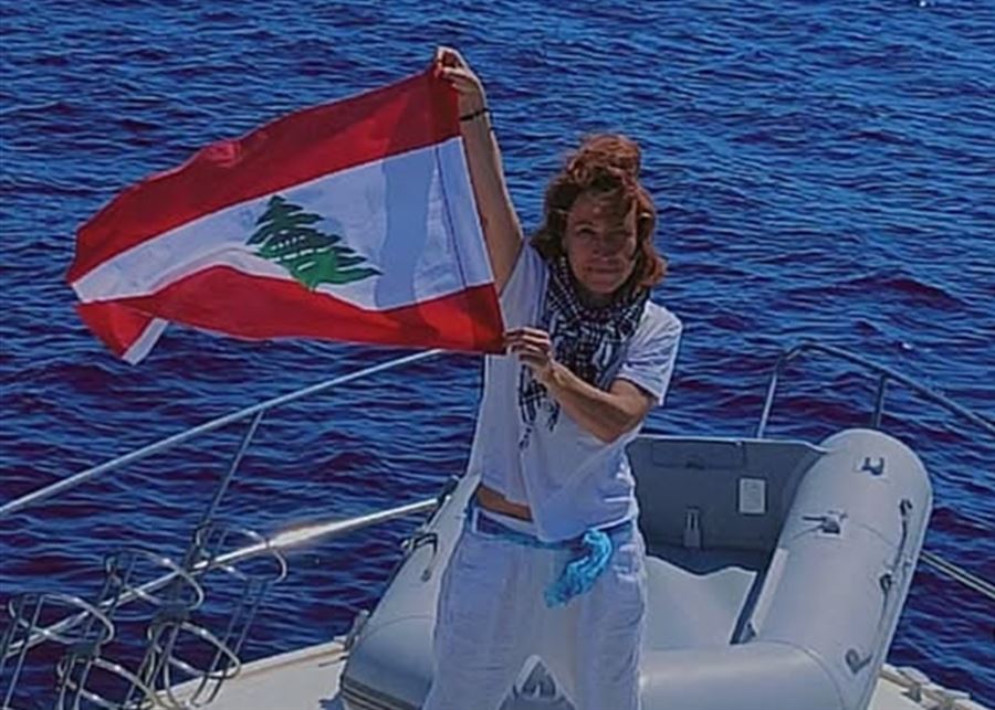 ترحيل اللبنانية لينا الطبّال من اليونان بعد اعتقالها على متن “أسطول الصمود”