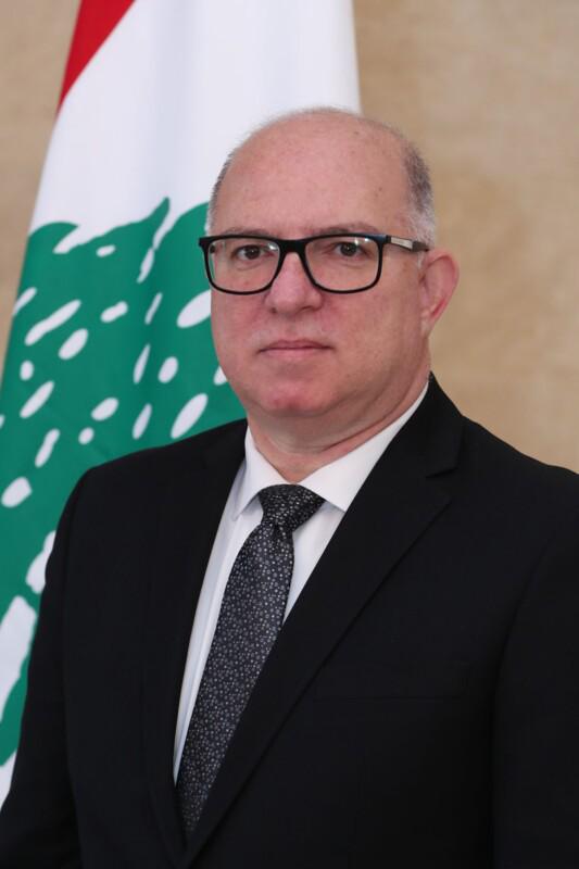 وزير العمل : قصف الإعمار هو قصفٌ للأمل… والجنوب سيبني رغم الدمار