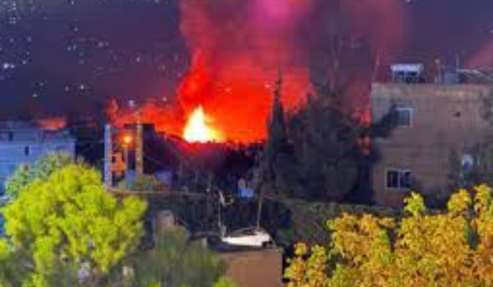 «جس نبض» أميركي تحت النار ولبنان يرفض رفع الراية البيضاء<br />
جونسون تحمل الى عين التينة «المسوّدة» وإسرائيل تنتظر الرد خلال 24 ساعة!<br />
<br />
 المقاومة تتصدى للغزو البري والغارات تتواصل… ودور «مشبوه» «لليونيفيل»؟