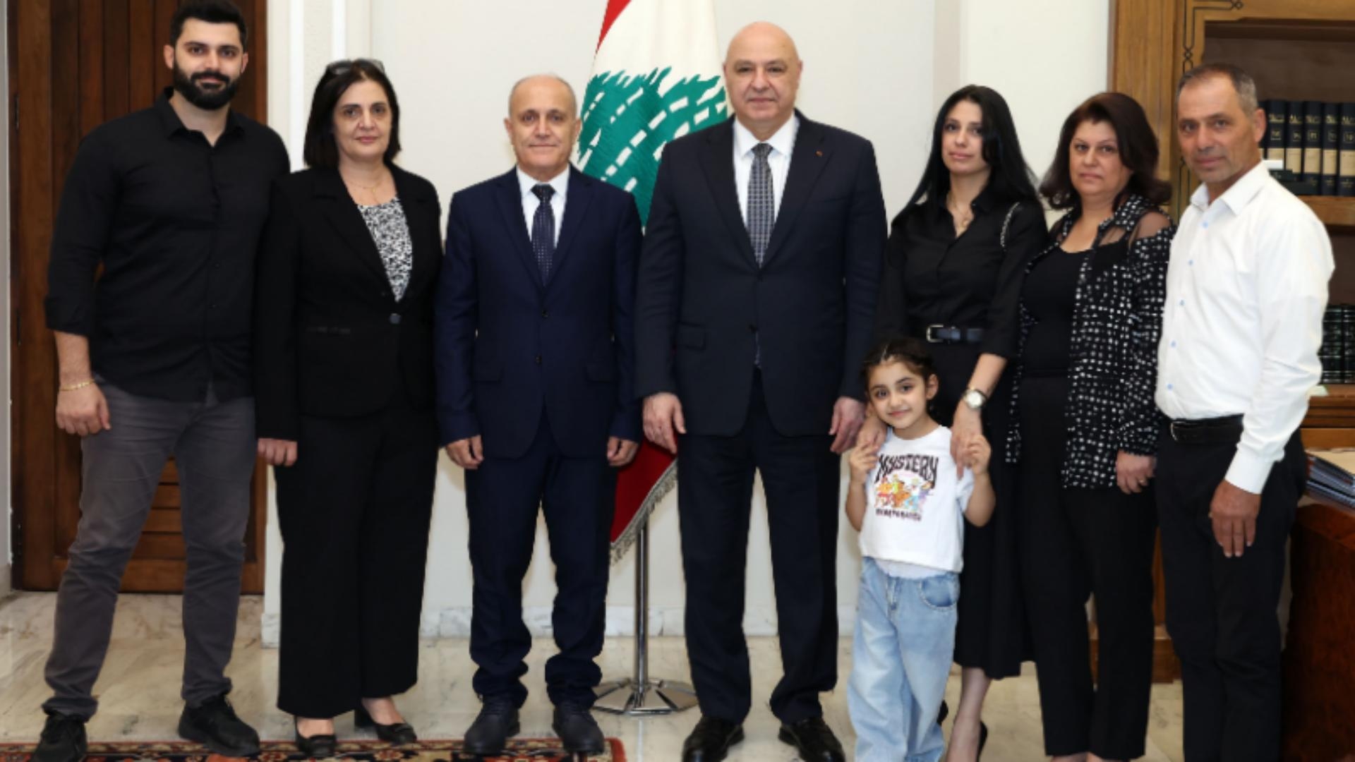 الرئيس عون: نقف إلى جانب كل عائلات شهداء الجيش