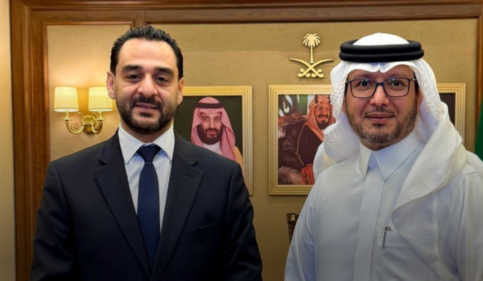 أبو حيدر بحث مع بخاري في العلاقات الاقتصادية الثنائية