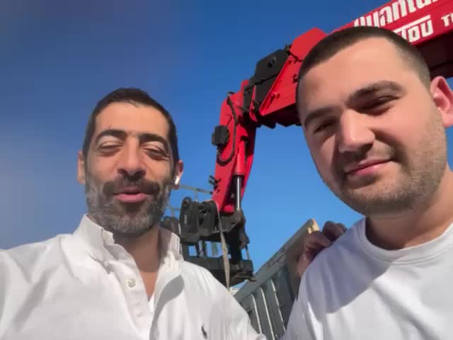 حنكش والشارباتي يعلنان عن إنطلاق المرحلة الأخيرة من إنارة أوتوستراد المتن السريع بالطاقة الشمسية.
