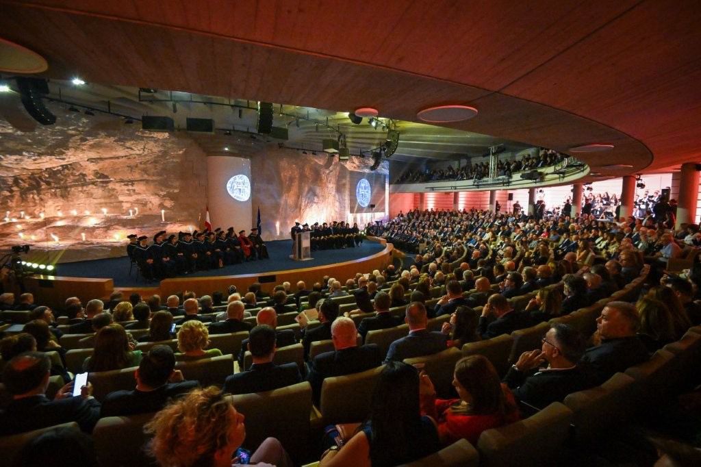 تنصيب الأب البروفسور جوزف مكرزل رئيسًا لجامعة الروح القدس – الكسليك