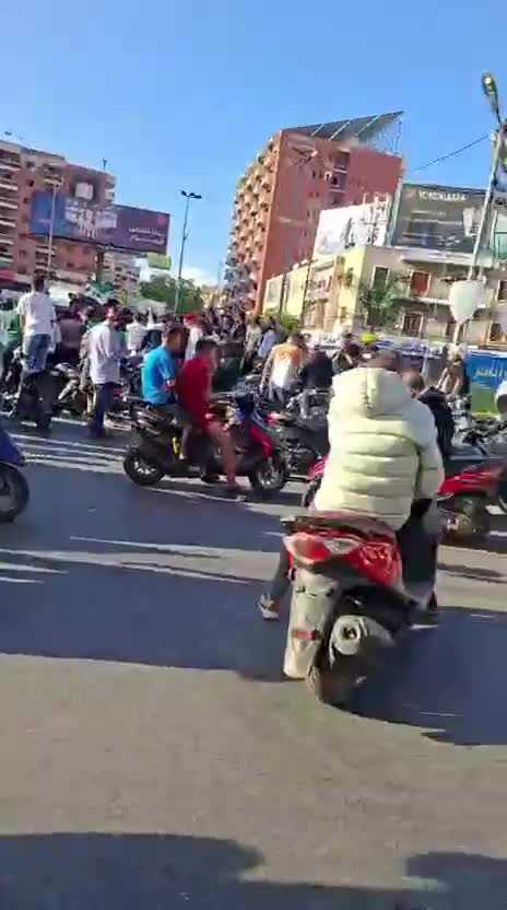 بالفيديو - حركة احتجاجية في طرابلس لاهالي المساجين الاسلاميين…ما هي مطالبهم؟