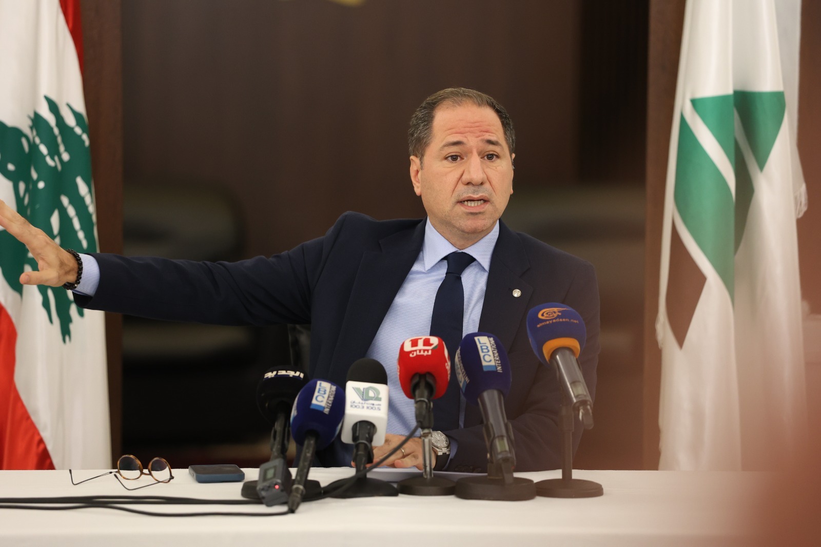 الجميّل يدعو المغتربين للتسجيل ويطالب بإلغاء مقاعد الاغتراب وتبنّي اقتراع الـ128