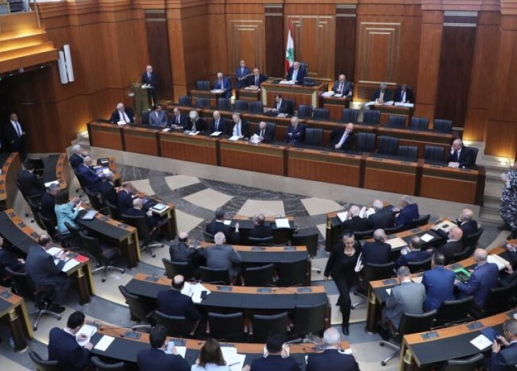 قاسم للأميركيين: كفى تهديداً للبنان... والسعودية تدعو لبنان إلى 