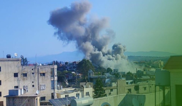 إنتشال جثة طفلة من أنقاض مبنى