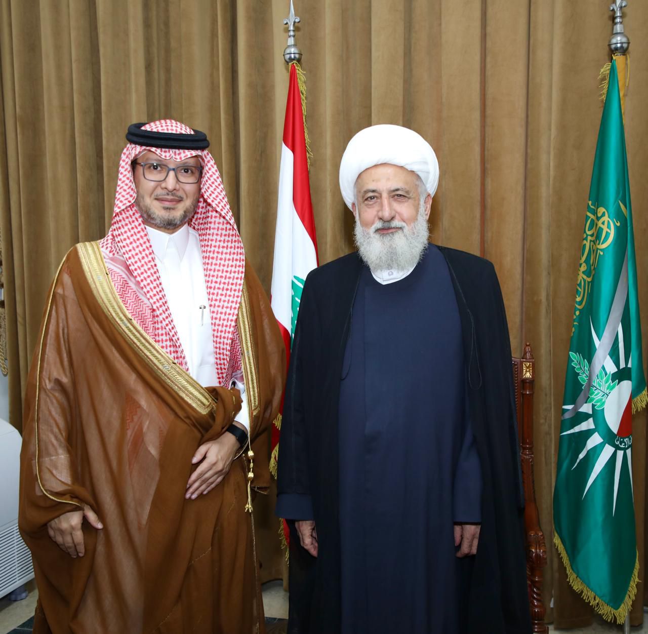 بخاري في المجلس الشيعي