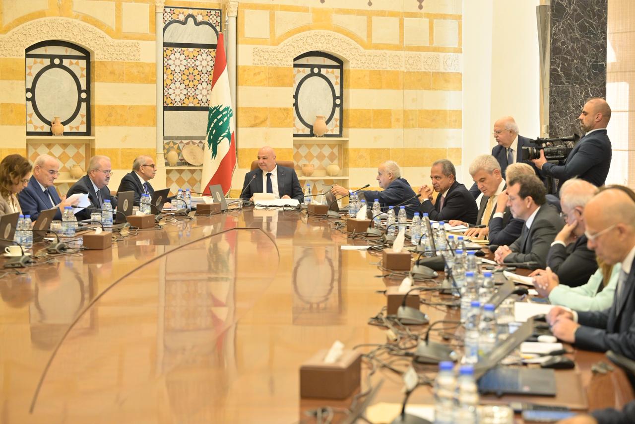 جلسة لمجلس الوزراء في قصر بعبدا سبقها لقاء بين عون وسلام
