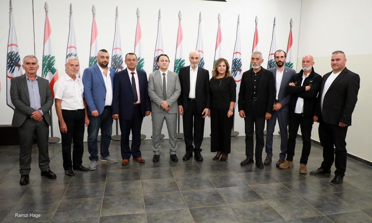 جعجع استقبل وفدًا من ميفوق – القطارة وبحث معه في التطورات العامة وشؤون البلد