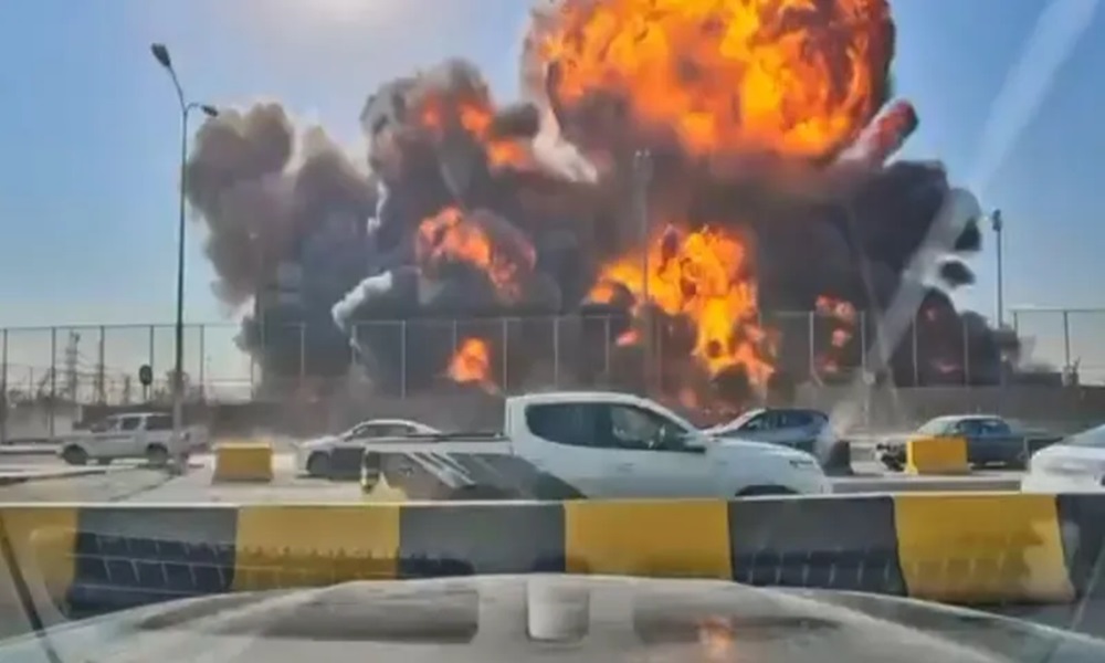 إنفجار كبير في مستودعات نفط عراقية