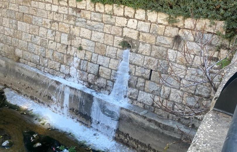 كارثة بيئية جديدة تضرب نهر البردوني…ما المشكلة؟