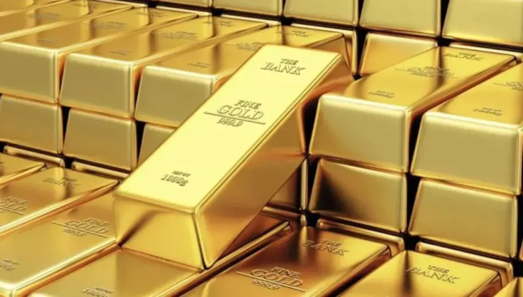 على أي سعر يتم التداول بالذهب في المعاملات الفورية؟