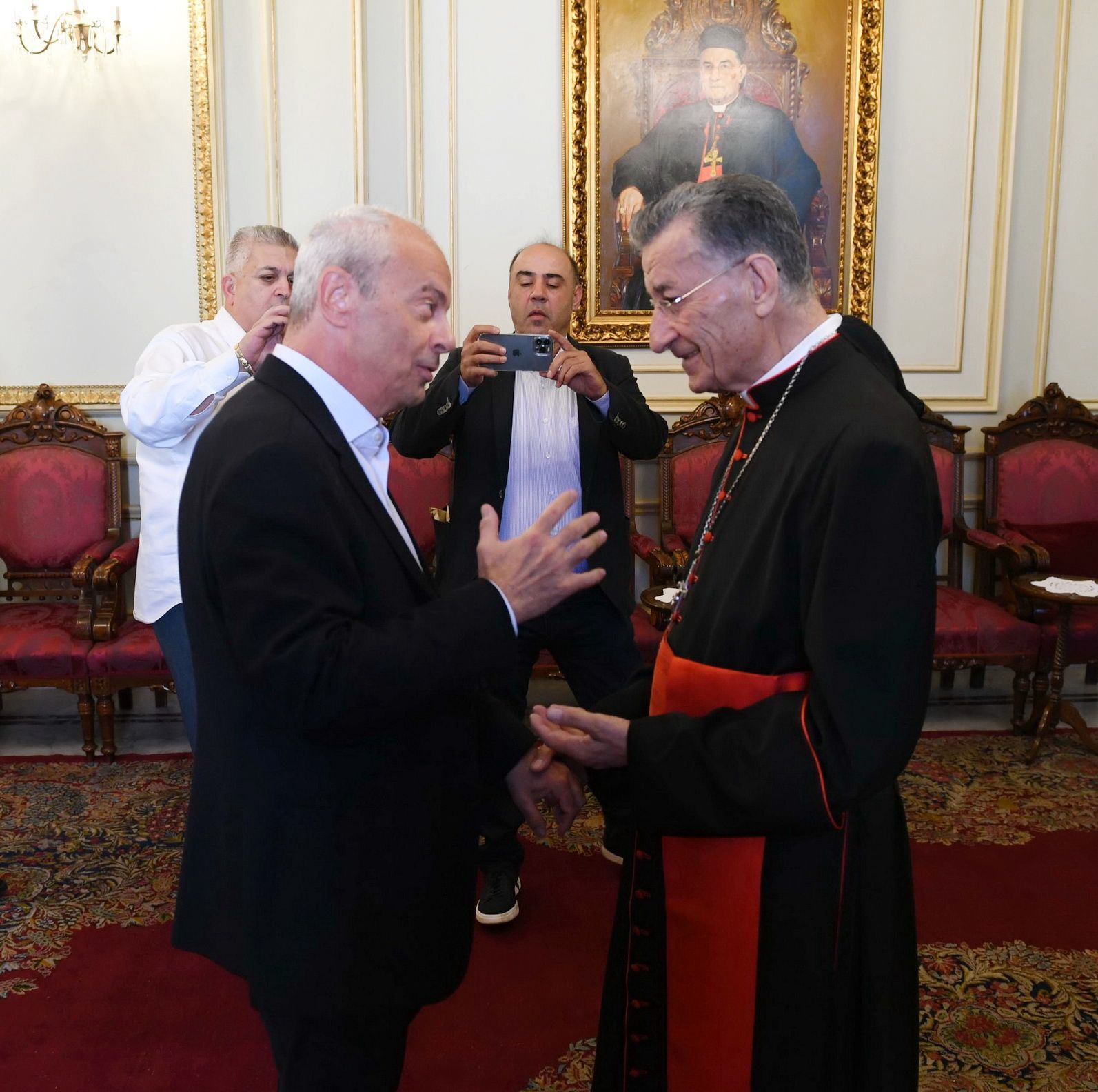 الراعي يشيد بعمل “كهرباء زحلة”