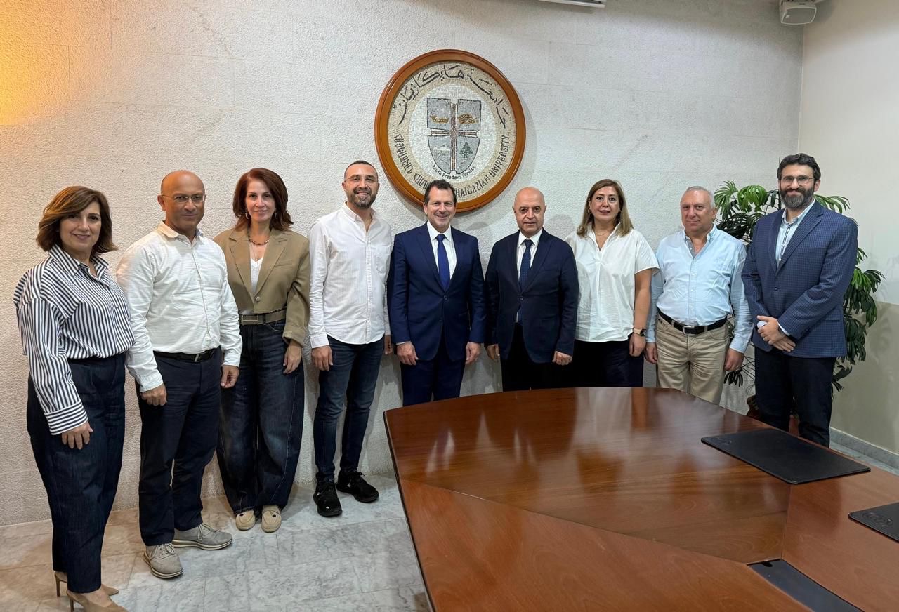 شحادة يعرض رؤية وزارة التكنولوجيا والذكاء الاصطناعي في جامعة هايكازيان