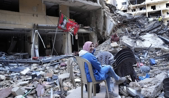 إسرائيل تشعل كل محاور التوغل في جنوب لبنان<br />
3200 قتيل... و«حزب الله» يستعد لـ«حرب طويلة»