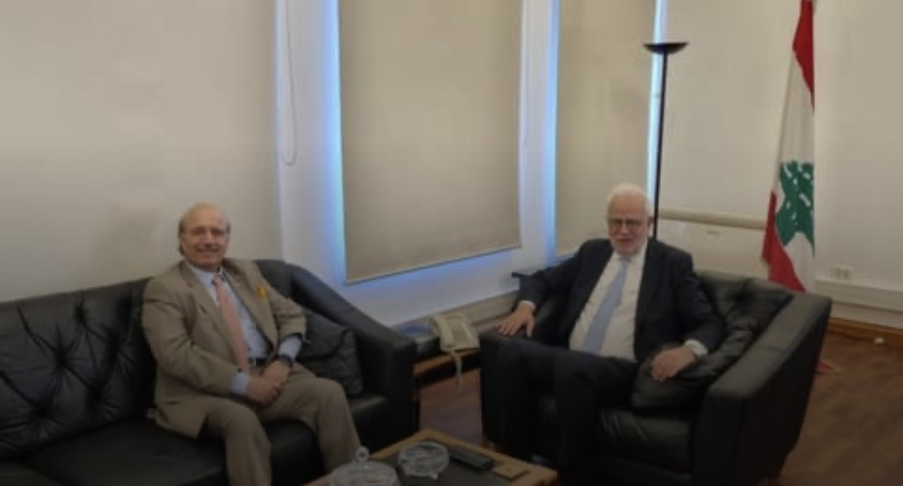 نصار بحث وسفير البحرين في سبل تفعيل التعاون القضائي