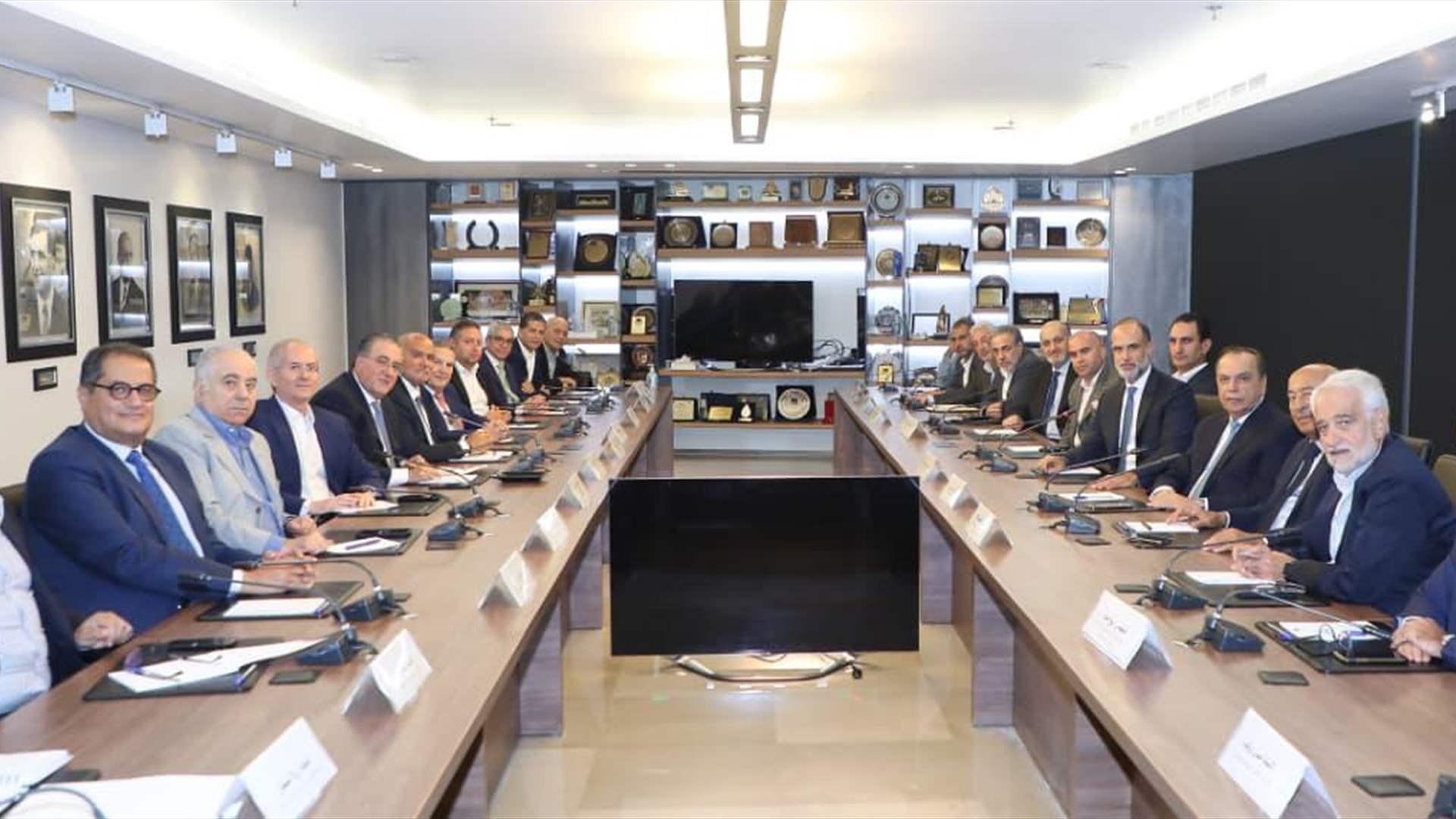 الهيئات الاقتصادية تبحث مع وزير الأشغال قضايا أساسية تتعلق بتطوير المرافىء اللبنانية وتسهيل تخليص البضائع وإعادة تشغيل مطار القليعات