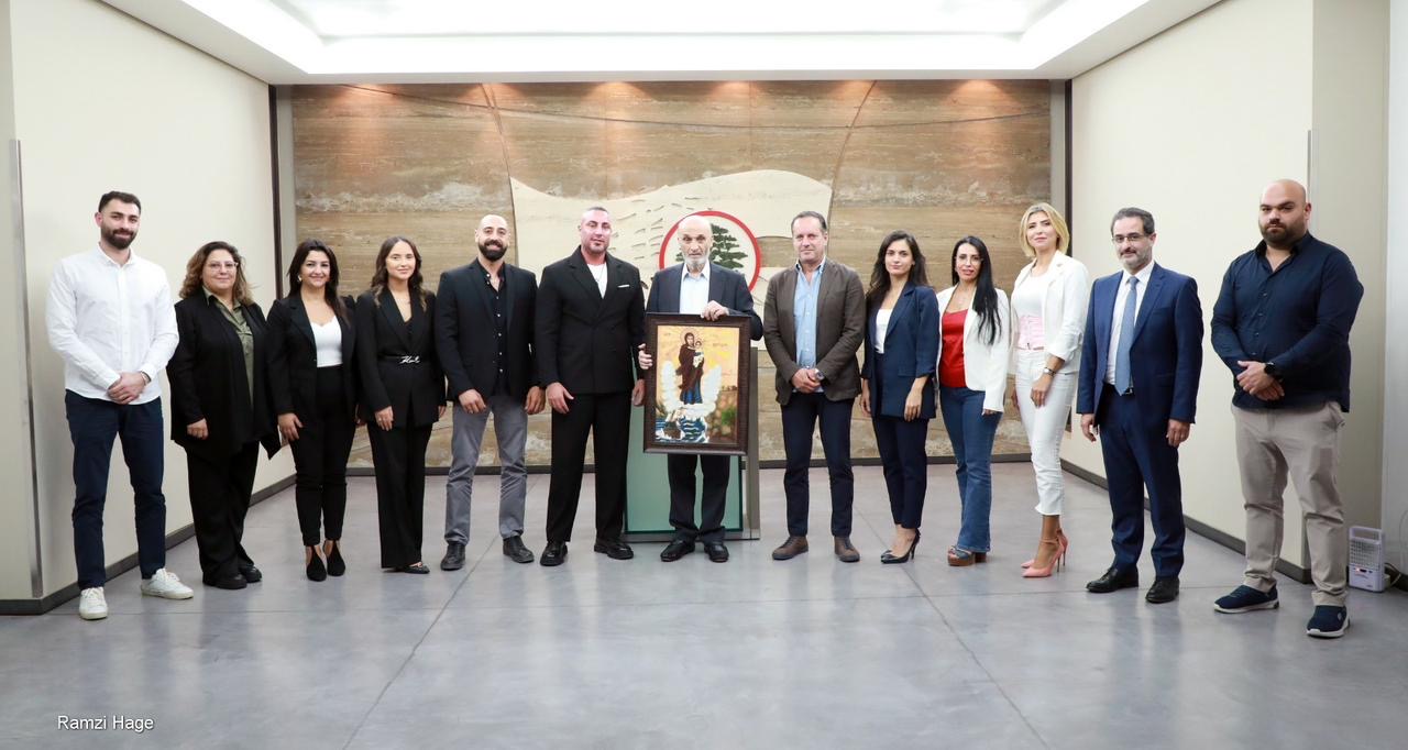 جعجع بحث مع مجلس بلدية حامات   أوضاع البلدة والتطورات العامة