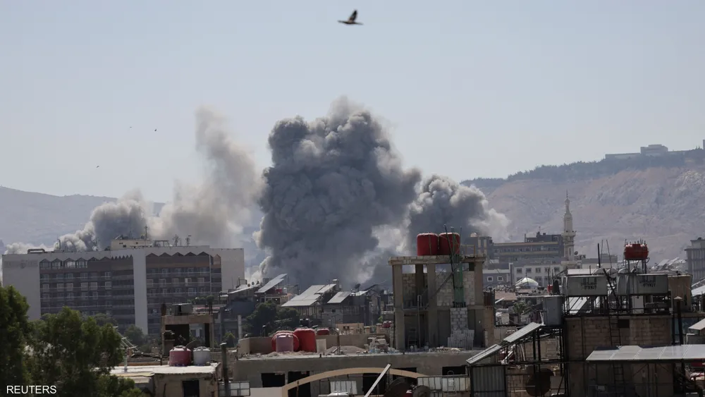 انفجار عنيف في مستودع أسلحة بسوريا