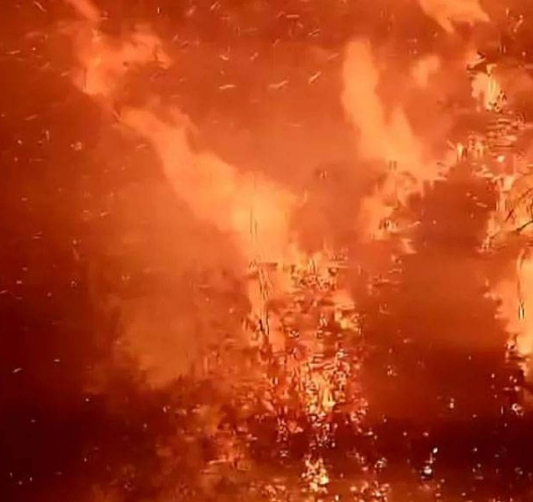 إسرائيل تردّ على طرح التفاوض برفع وتيرة تهديداتها<br />
الحكومة تعيد كرة انتخاب المغتربين الى ملعب البرلمان<br />
مصر تبحث عن دور في لبنان... وتتعهّد بتقديم كافة أشكال الدعم