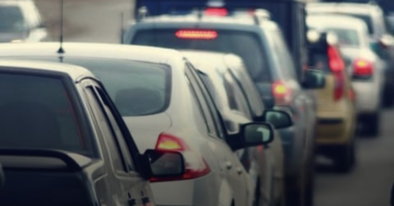 الأشغال تواصل أعمال تعزيز معايير السلامة المرورية