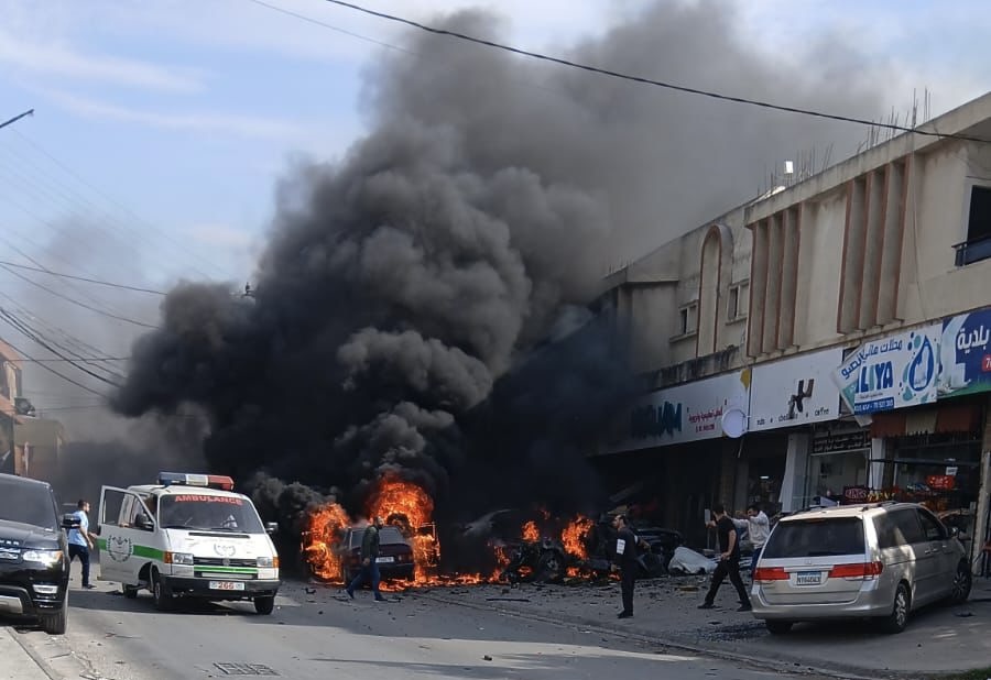 إصابات في استهداف سيارة بغارة إسرائيلية عند مفرق الشرقية – الدوير