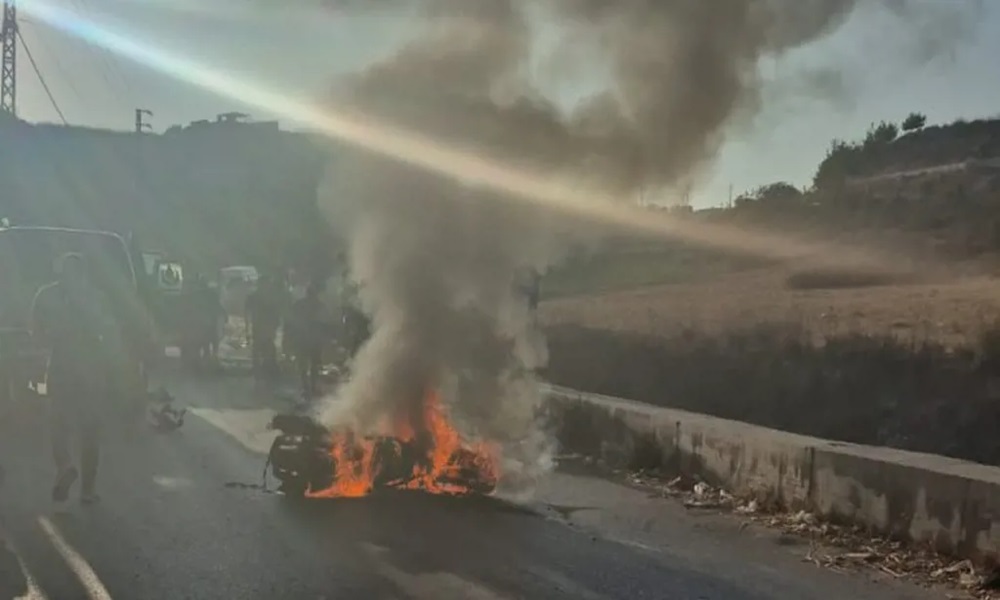شهيدان  في غارة من مسيّرة استهدفت دراجة نارية في عيتا الشعب
