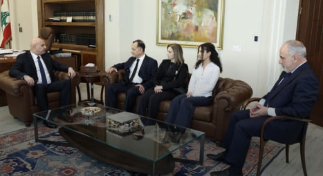 عائلة إيليو في بعبدا... الرئيس عون: التحقيقات مستمرّة حتى جلاء الحقيقة