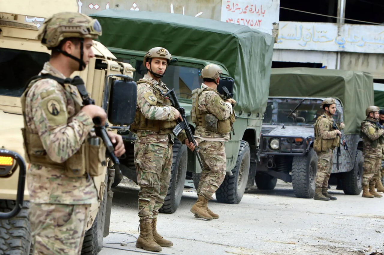 مخابرات الجيش تحرّر مخطوفًا كويتيًا في سعدنايل بعد اشتباك مسلّح وتوقيف 6 أشخاص